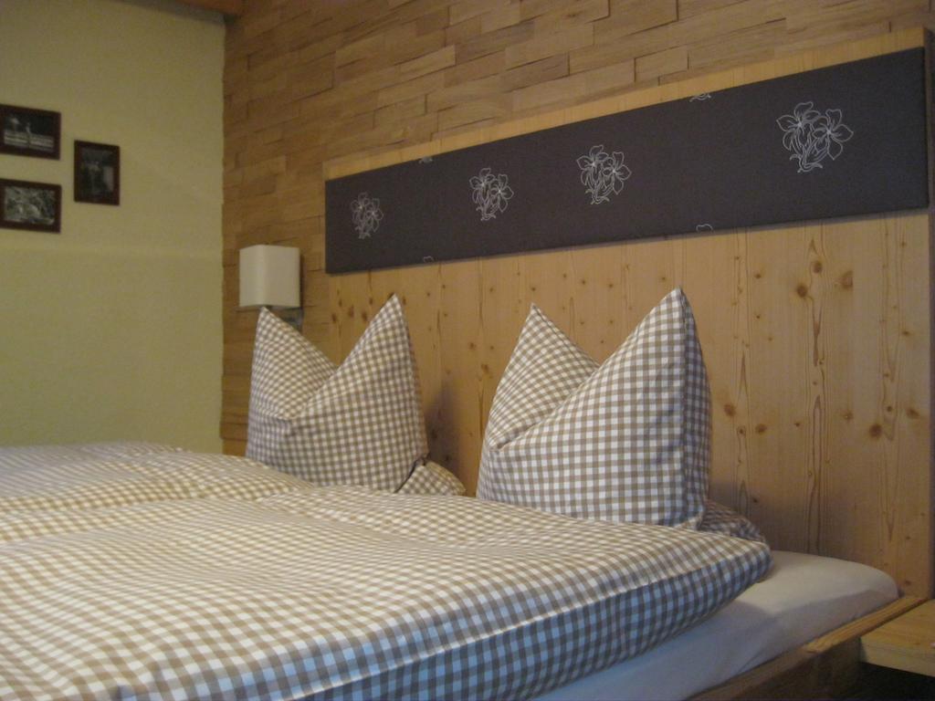 Gaestehaus Sahler Gaschurn Habitación foto